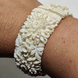 Vintage Celluloid Hinged Clamper Bracelet